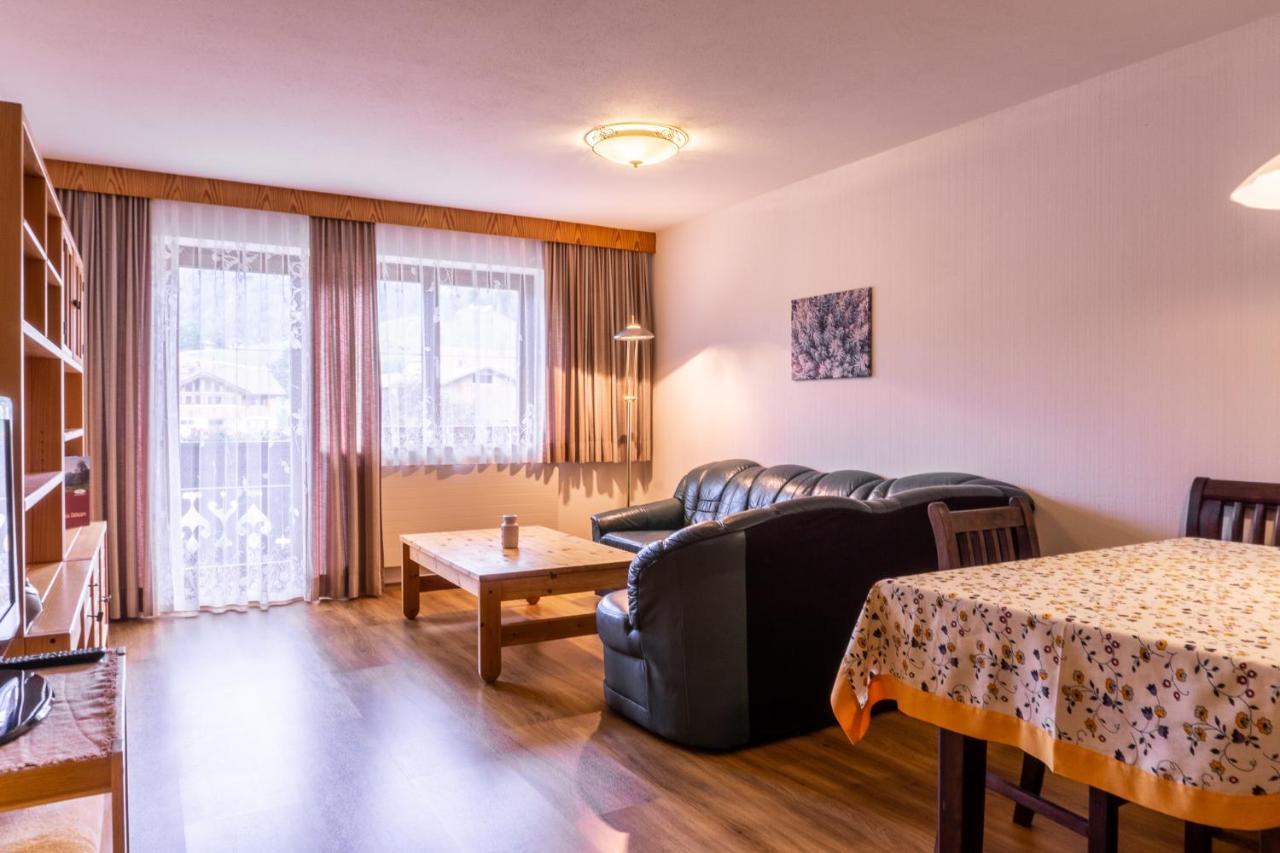 Gaestehaus Woetzer Und Landhaus Stocka Apartment Graen Exterior photo